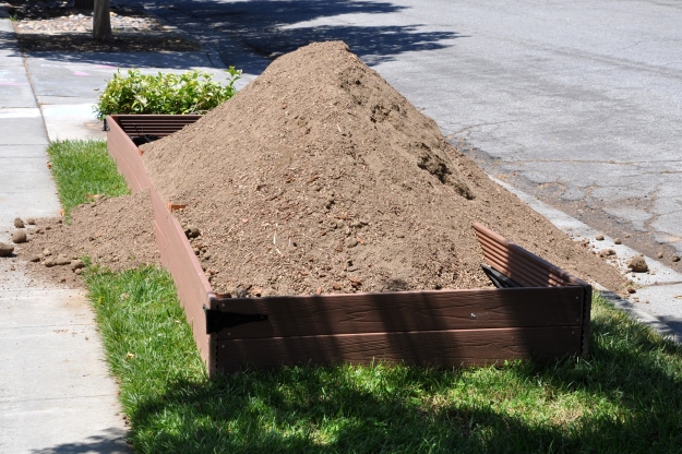 Planting bed 4 x 16