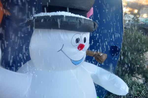 frosty inflatable