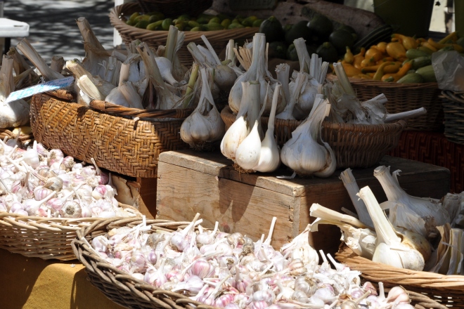 Fresh baskets of garlic