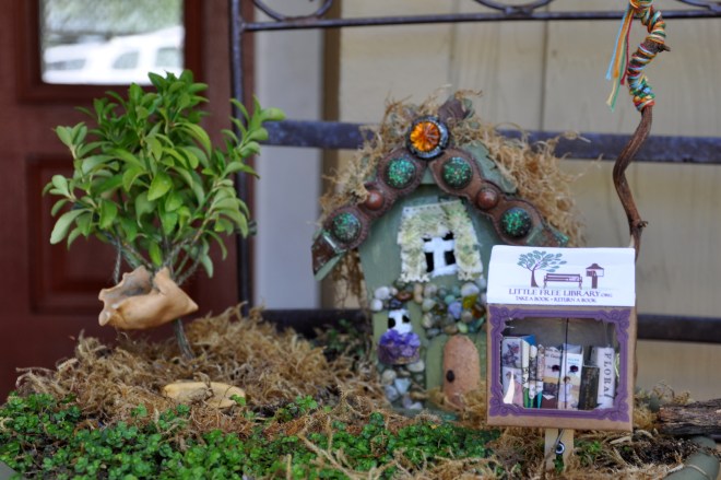 mini little free library