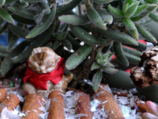 fairy garden kitty with scarf