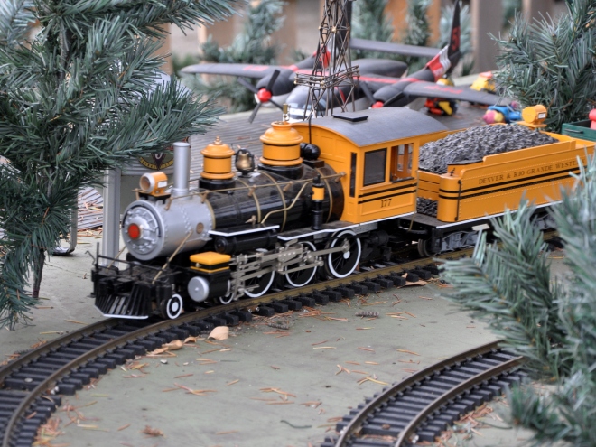 model train in Campbell