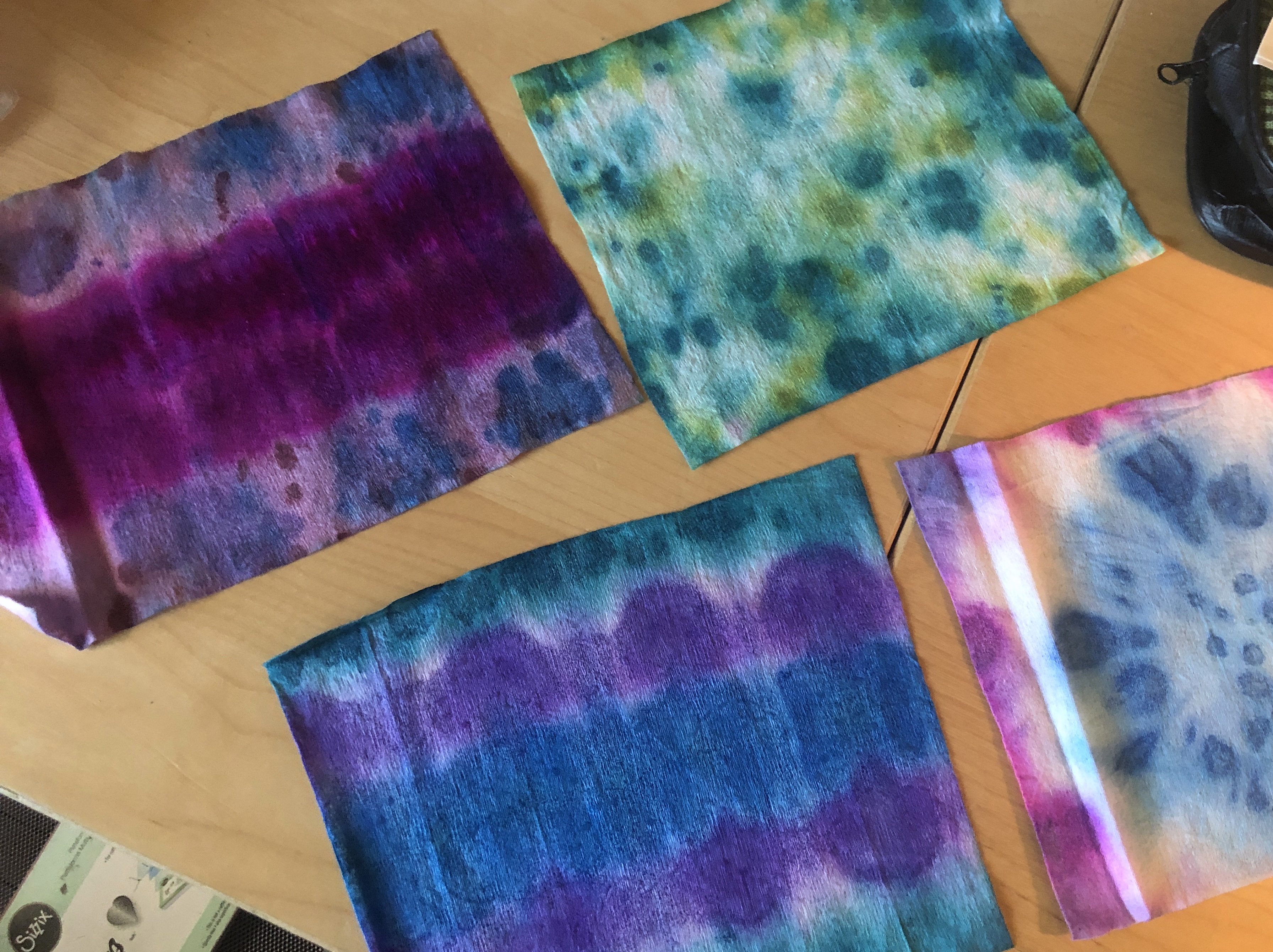 tie dyed wet wipes